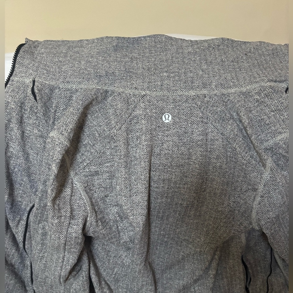 Lululemon Black Zippered Jacket - Picture 2 of 6